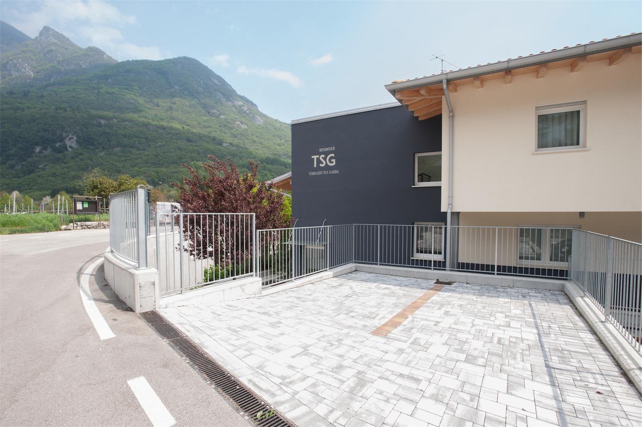 蒂诺Terrazze Sul Garda公寓式酒店 外观 照片